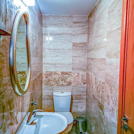Sleeps 6 With Pool And Air Con Villa *